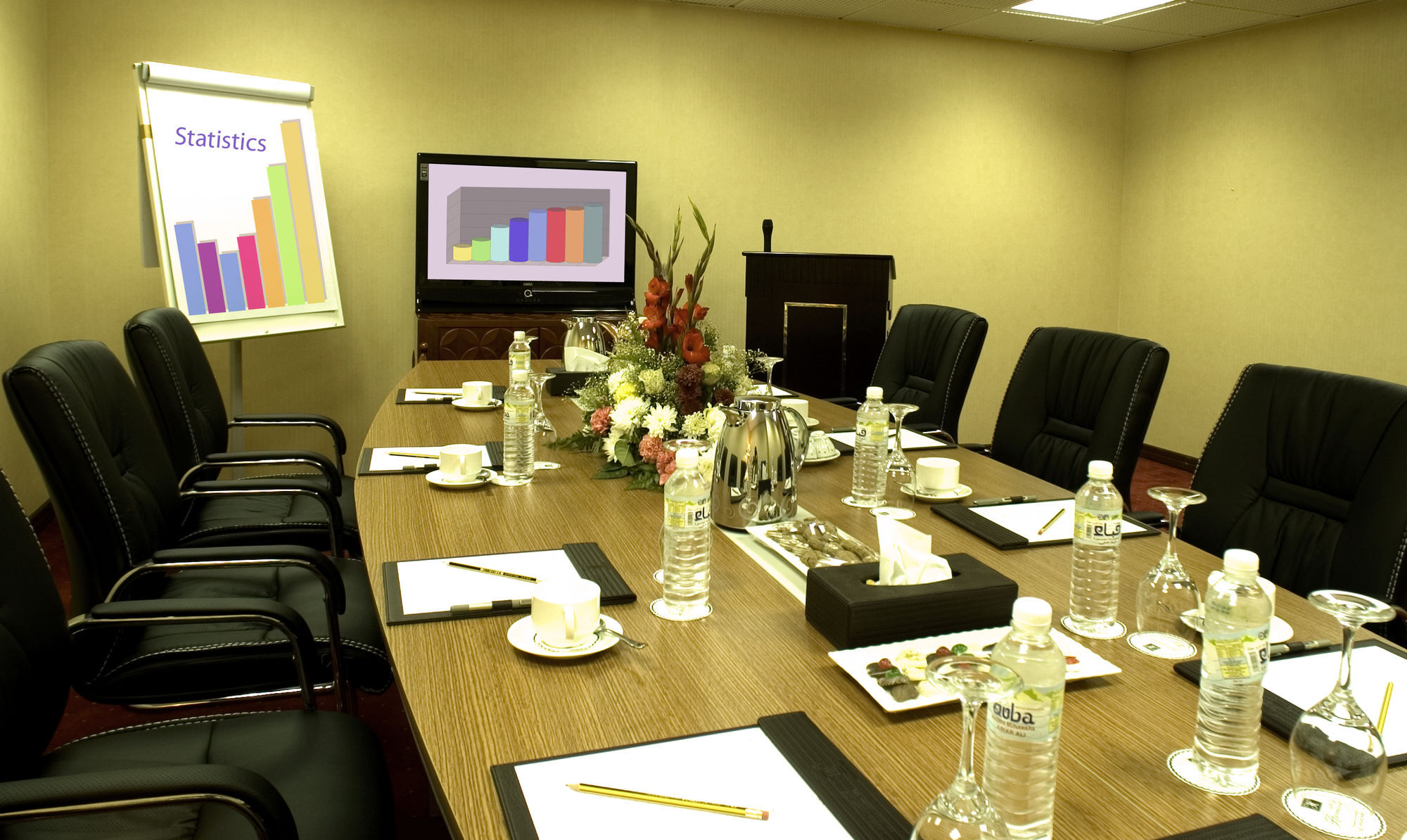 Отель Shaza Regency Plaza Al Madinah Медина Экстерьер фото A meeting room